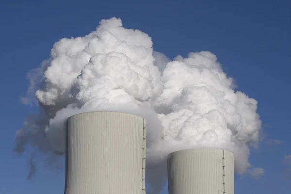 Elektrárna Kouřem Obloze — Stock fotografie