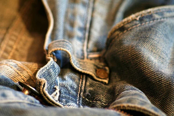 Jeanstasche Mit Naht Eines Blauen Jeans — Stockfoto