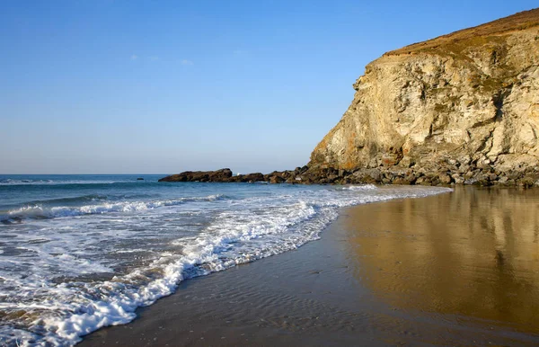 Olas Que Rompen Playa Porthtowan — Foto de Stock