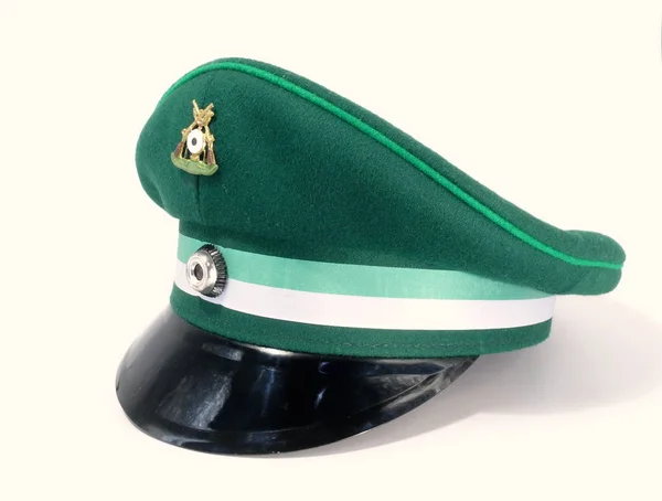 Chapeau Militaire Vert Isolé Sur Blanc — Photo