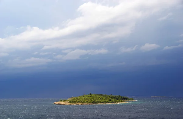 Острів Кроатія Біля Узбережжя — стокове фото