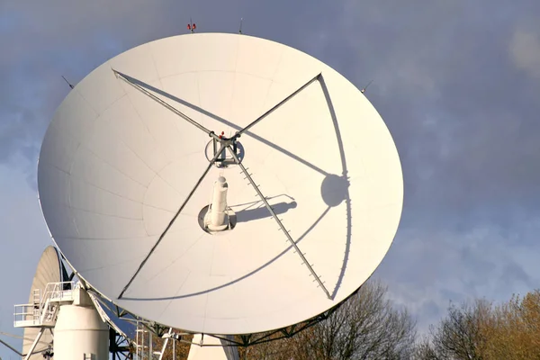 Tecnología Satelital Equipos Comunicación — Foto de Stock