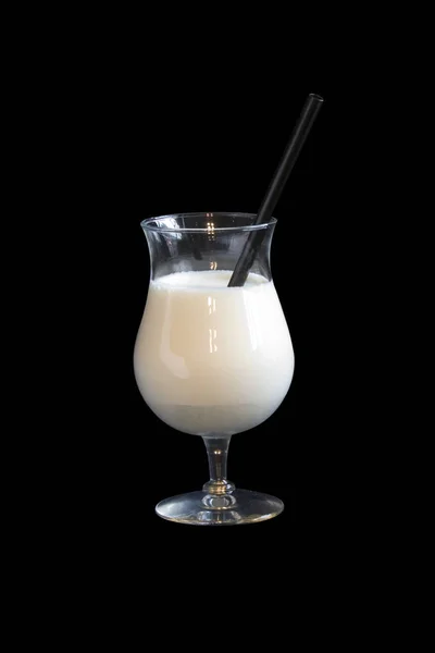 Glas Milch Auf Schwarzem Hintergrund — Stockfoto