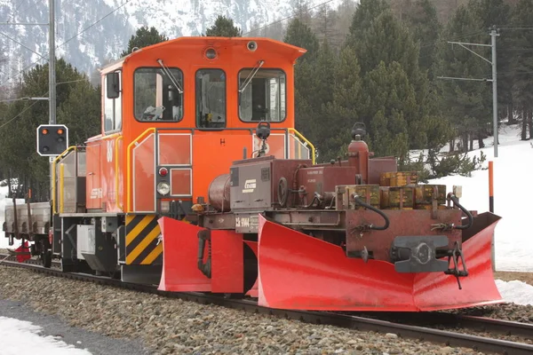 Vecchia Locomotiva Grande Rimorchio — Foto Stock