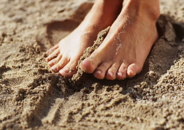 Ноги Песке — стоковое фото