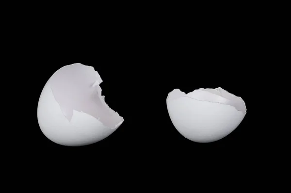 Zwei Hälften Eines Geknackten Eies — Stockfoto