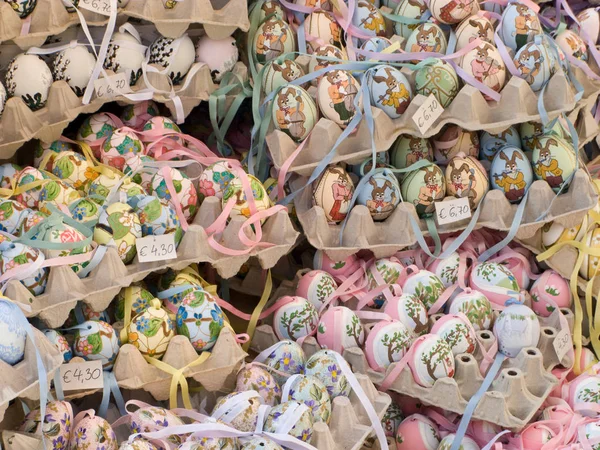 Ostereier Auf Dem Ostermarkt — Stockfoto