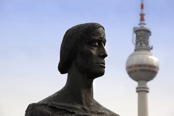 Pensadores Torre Televisão Berlin — Fotografia de Stock