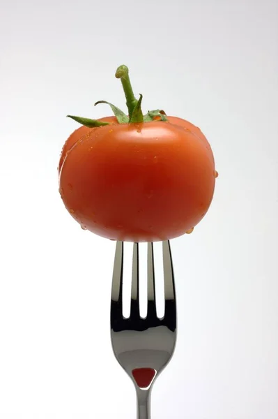 Röda Mogna Färska Tomater — Stockfoto