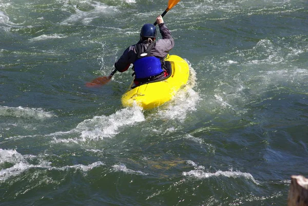 Yellow Kayak River — Stock Photo, Image