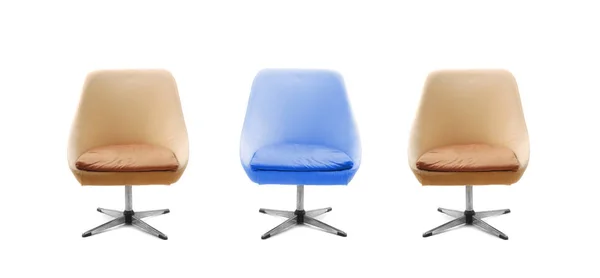 Moderne Bureaustoelen Geïsoleerd Witte Achtergrond — Stockfoto