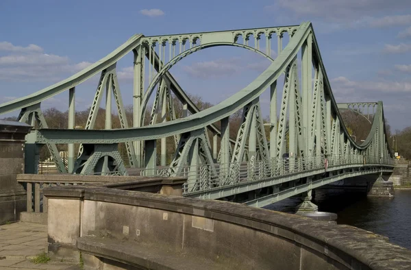 Szenischer Blick Auf Die Architektur Der Brückenkonstruktion — Stockfoto