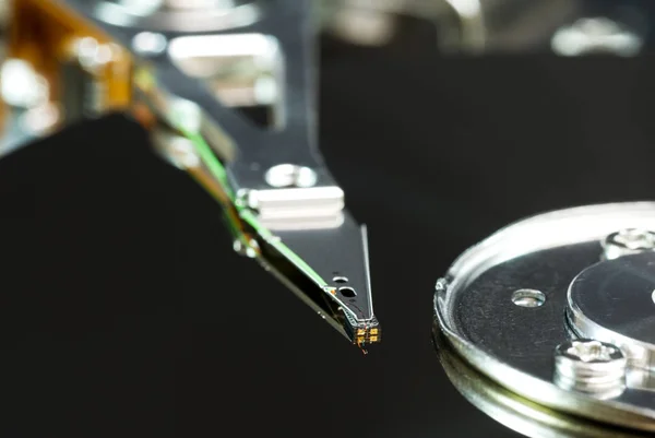 Bir Sürü Elektronik Devresi Olan Sabit Disk Sürücüsü — Stok fotoğraf
