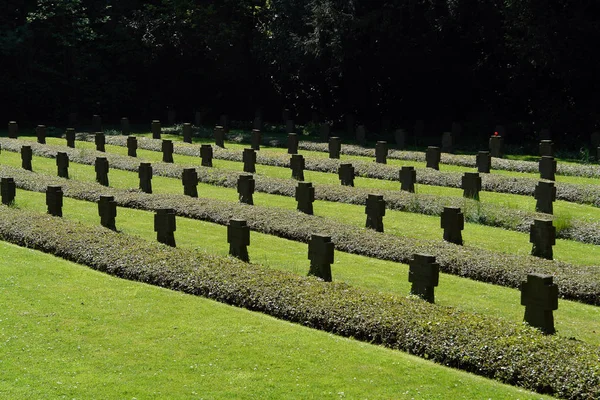 Grabsteine Auf Dem Friedhof — Stockfoto