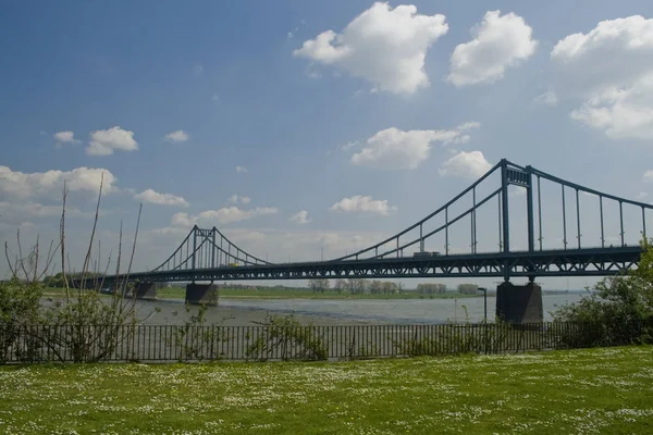 Köprü Yapısı Mimarisinin Manzarası — Stok fotoğraf