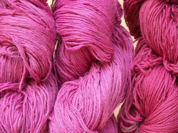 粉色羊毛球 — 图库照片