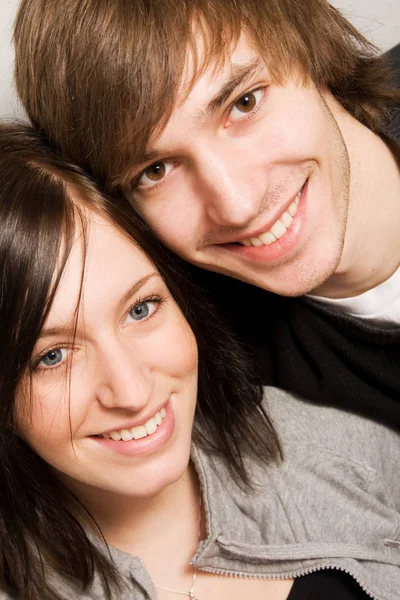 Retrato Pareja Feliz Joven —  Fotos de Stock