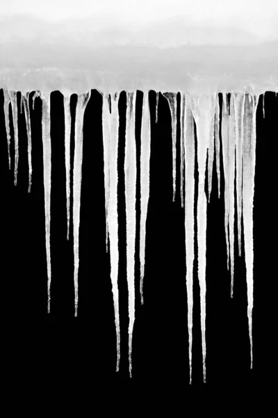 Jégcsapok Elkülönítve Fekete — Stock Fotó