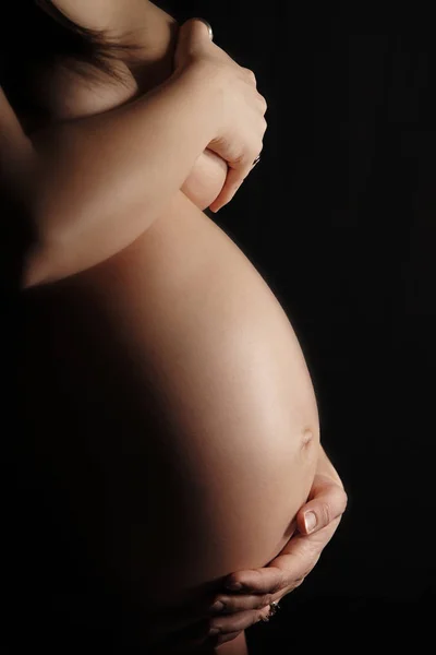 Gravid Kvinna Som Håller Magen Barnet — Stockfoto