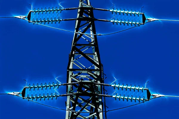 Nagyfeszültségű Oszlop Elektromos Vezetékek Kék — Stock Fotó