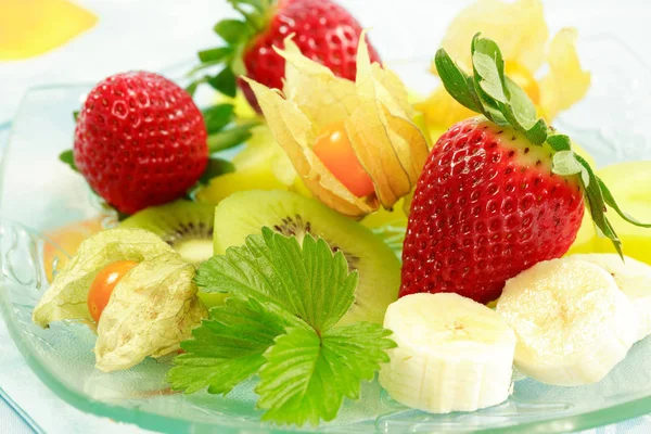Frische Früchte Als Dessert — Stockfoto