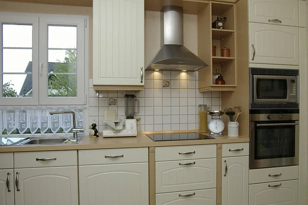 现代厨房室内设计 — 图库照片