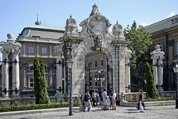 Entrance Gate Castle Budapest — Φωτογραφία Αρχείου