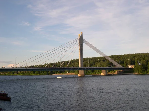 Hangbrug Rovaniemi — Stockfoto