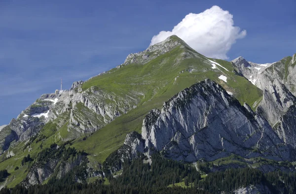 Malerischer Blick Auf Die Schöne Alpenlandschaft — Stockfoto