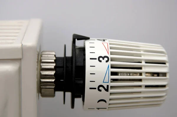 Effektradiator Med Termostaten — Stockfoto