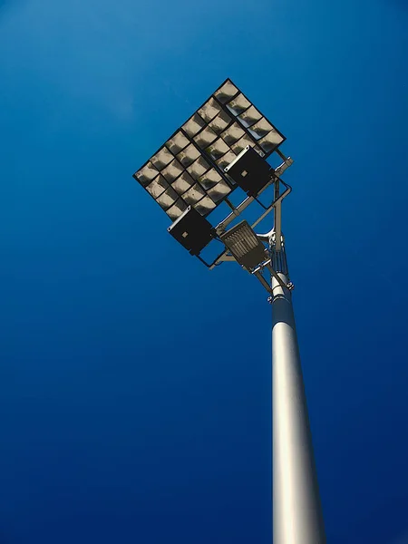 Painel Solar Com Céu Azul — Fotografia de Stock