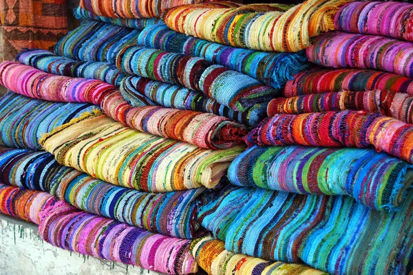 Bunte Traditionelle Türkische Armbänder Auf Dem Markt — Stockfoto
