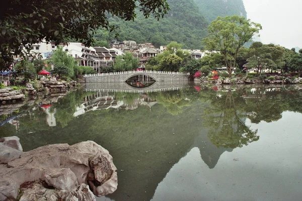 Sjö Yangshuo Kina — Stockfoto