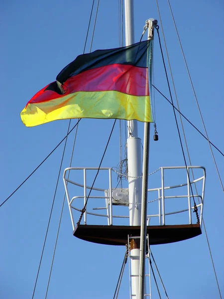 Mástil Con Bandera Macedonia Cielo — Foto de Stock