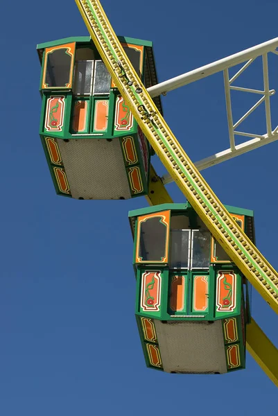 Genieten Van Carrousel Pretpark — Stockfoto