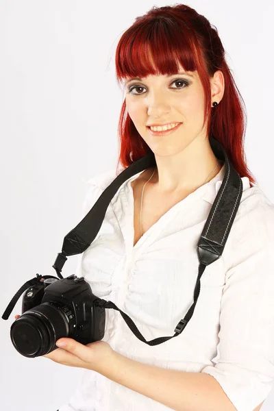 Портрет Красивой Молодой Женщины Фотоаппаратом — стоковое фото