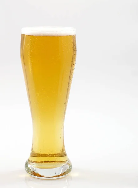 Tazza Birra Fresca Con Schiuma — Foto Stock