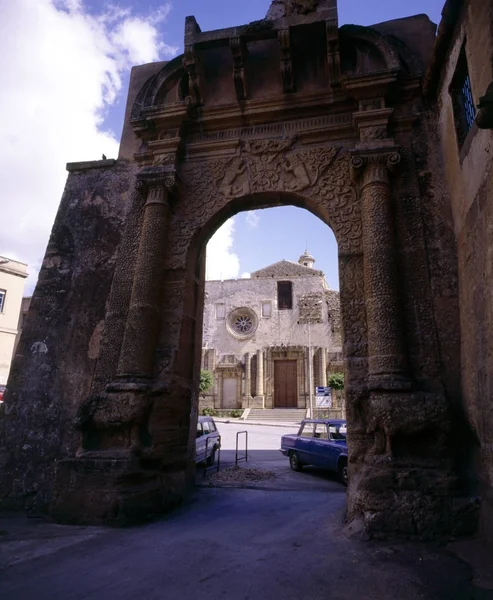 San Salvatoren Portti Sciacca — kuvapankkivalokuva