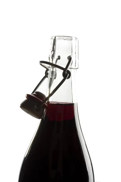 Detalhe Uma Garrafa Vinho Com Tampo Oscilante — Fotografia de Stock