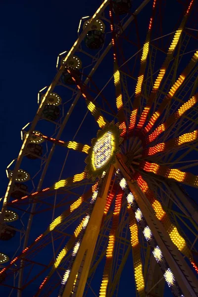 Carrossel Roda Gigante Parque Diversões — Fotografia de Stock