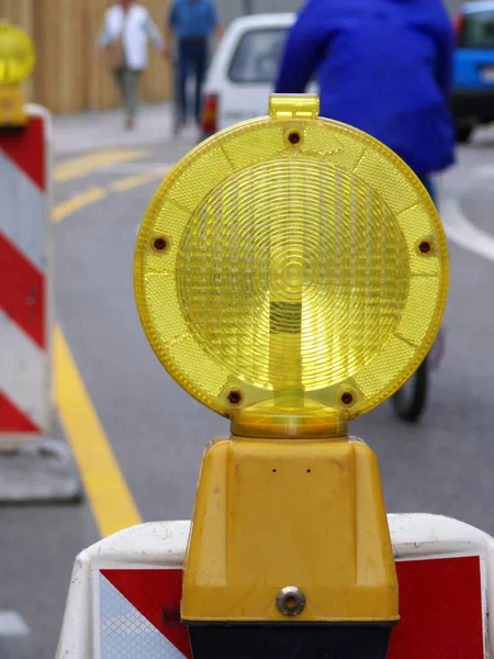 Situación Del Tráfico Frente Lámpara Advertencia Amarilla — Foto de Stock