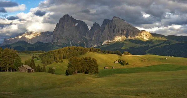 Malebný Pohled Majestátní Krajinu Dolomitů Itálie — Stock fotografie