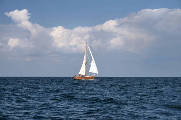 Vacker Utsikt Över Segelfartyg — Stockfoto