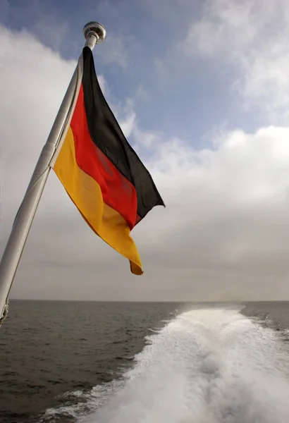 Deutsche Flagge Auf Dem Schiff Seereise — Stockfoto