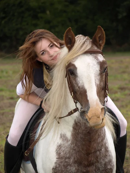 Porträt Reiter Mit Pony — Stockfoto