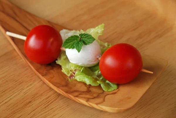 赤い熟した新鮮なトマト — ストック写真