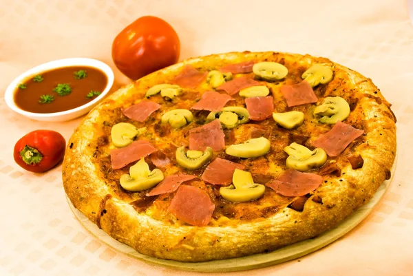 Pizza Italiana Caseira Saborosa — Fotografia de Stock