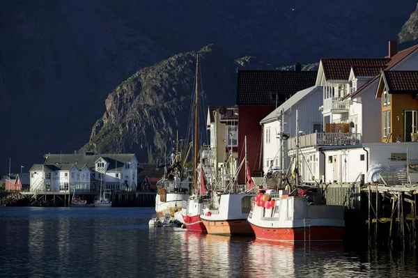 关于自然景观背景的Lofoten — 图库照片