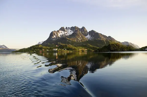 Raftsund Berg Reflektion Norge — Stockfoto