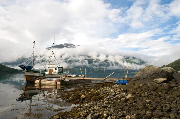 Barco Pesca Sognefjord —  Fotos de Stock